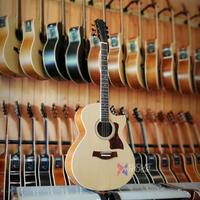 Gambar Gitar grand akustik dari kudus musik undefined 2 Tokopedia