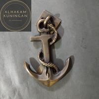 Gambar ketukan pintu sekaligus tarikan pintu kuningan motif jangkar popeye dari KerajinanKuninganlestari undefined 1 Tokopedia