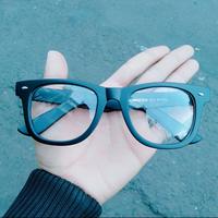 Gambar kacamata wayfarer lensa 99% full antiradiasi computer gadget dari KACAMATAOPTIK-1 undefined 2 Tokopedia