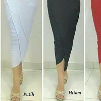 Gambar Kamen Hitam atau Putih Polos dari Bali Sari Busana undefined 1 Tokopedia