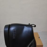 Gambar Brodo Signore Full Black BNIB dari Brodo Lovers undefined 2 Tokopedia