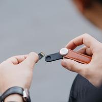 Gambar Orbitkey Travel Kit Tempat Simpan SIM Card Gantungan Kunci dari Piggie.shop undefined 2 Tokopedia