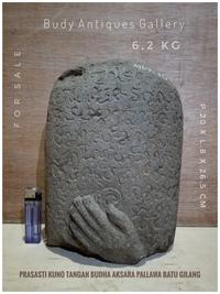 Gambar Prasasti Antik Tangan Budha Aksara Pallawa Bahan Batu Gilang dari Budy Antiques Gallery undefined 1 Tokopedia