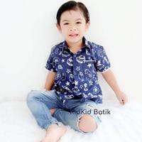 Gambar Baju Couple Keluarga Batik Pasangan Ayah Ibu dan Anak Navy Katun Bagus - kemeja 2-3 th dari Kidkid Batik undefined 5 Tokopedia