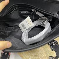 Gambar TAS MK JS TRAVEL XS TOTE SIGNATURE BLACK ASLI AUTHENTIC ORIGINAL dari Crystalle undefined 3 Tokopedia