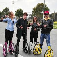 Gambar Baru Unik Roller Skates besar Roda Inline Skating Dewasa Sepatu U dari MJ all store undefined 5 Tokopedia