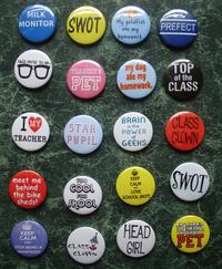 Gambar CETAK PIN CUSTOM BEBAS REQUEST dari Sinar Digital Printing undefined 3 Tokopedia