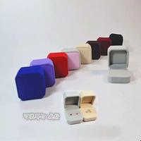 Gambar KOTAK CINCIN / RING BOX / TEMPAT CINCIN KOTAK BELUDRU SINGLE RED dari Seira Beauty Store undefined 2 Tokopedia
