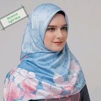 Gambar ZOYA hijab segiempat bahan SATIN /jilbab/kerudung/scarf original dari bakoel damay undefined 2 Tokopedia