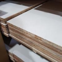 Gambar MULTIPLEX MELAMIN PUTIH 12 MM UKURAN 40 X 120 CM TRIPLEK KAYU LAPIS dari Quantum Hardware undefined 1 Tokopedia