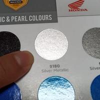 Gambar DITON PREMIUM 9180 SILVER METALLIC Perak Metal Cat Semprot Pilox Pylox dari AwesomeStore75 undefined 2 Tokopedia