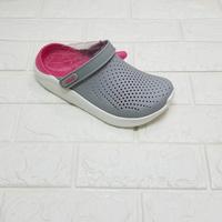 Gambar New sepatu Sandal Wanita original Crocs Literide clog women dari Skecherss Shoes undefined 3 Tokopedia