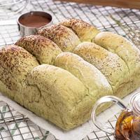 Gambar Japanese Milk Bread Matcha / Milk Bun / Roti Sobek - Isi 4, Mix dari Tadaima Bakehouse undefined 1 Tokopedia