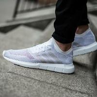 Gambar Sepatu Sneakers Adidas Swift Run Primeknit CQ2895 Original 100% BNIB dari Andzarstore undefined 1 Tokopedia