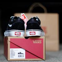Gambar Vans oldskool Bw Classic Global Rilis Original Guaranteeed- Vans ori dari Lazykingproduction undefined 2 Tokopedia