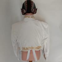 Gambar Beskap Bludru Alusan Payet Import GOLD Pengantin Pria Adat Jawa - Putih, Jumbo dari bagusbabyfashion undefined 5 Tokopedia
