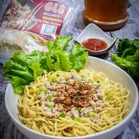 Gambar CWIE MIE AYAM BAKMI AYAM KHAS MALANG BAKMI FROZEN NON HALAL dari GL8 FROZEN FOOD JAKARTA undefined 2 Tokopedia
