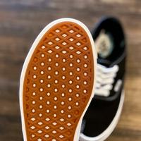 Gambar Vans Comfycush Authentic Black White dari sneakers.limatiga undefined 3 Tokopedia