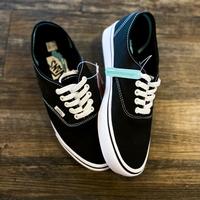 Gambar Vans Comfycush Authentic Black White dari sneakers.limatiga undefined 1 Tokopedia
