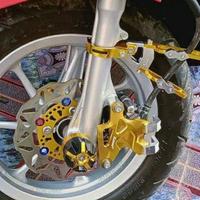Gambar TUTUP KALIPER/CALIPER DEPAN VARIASI MIO SPORTY-MIO SOUL-XEON-XEON GT - Gold dari ANTON K2 AKSESORIS MOTOR undefined 2 Tokopedia