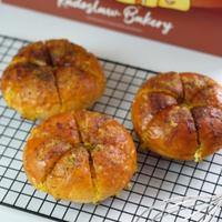 Gambar korean garlic cheese bread dari Radoslaw Bakery undefined 1 Tokopedia