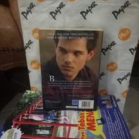Gambar ORI THE TWILIGHT SAGA BREAKING DOWN STEPHENIE MEYER dari LABORABOOKJKT2 undefined 3 Tokopedia