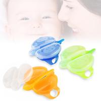 Gambar YOUNG YOUNG Kotak Makan Bayi Dengan Sendok BPA Free 228 - Orange dari samplesaleindonesia undefined 4 Tokopedia