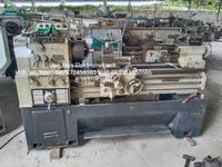 Gambar Mesin bubut panjang kerja 1 meter swing 400 mm spindel 2 in dari sunjaya Elektromekanik undefined 1 Tokopedia