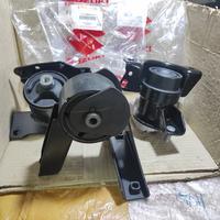 Gambar engine mounting set ertiga orignal dari Auto Mobil 86 undefined 3 Tokopedia