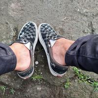 Gambar Vans Ua Classic Slip On dari Original2Bekas undefined 3 Tokopedia
