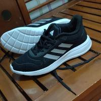 Gambar SEPATU ADIDAS GROSIR DAN ECER - Hitam, 40 dari yogiaruna sport undefined 1 Tokopedia