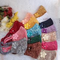 Gambar masker brukat, masker broklat, masker hijab, masker kain cantik - cream dari Danggrainishop undefined 1 Tokopedia