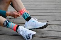 Gambar Running dan Cycling Socks - INCYLENCE RUNNING DIAGONALS BLACK INFERNO - 39 - 42 dari Incylence Indonesia undefined 3 Tokopedia
