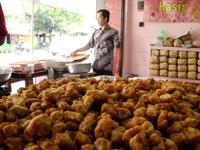 Gambar getuk goreng/gethuk sukaraja/getuk oleh oleh purwokerto/asli banyumas dari CEMILAN_KHAS_NUSANTARA undefined 3 Tokopedia