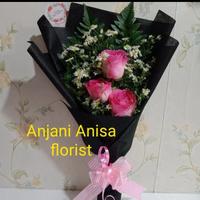 Gambar buquet bunga asli/bunga wisuda /bunga untuk pacar dari Anjani florist_NEW undefined 2 Tokopedia