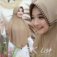 Gambar HIJAB INTAN TERBARU JILBAB SERUT TALI BELAKANG, PET LIST MOTIF KOTAK - Navy dari RAZZAQ-FASHION undefined 2 Tokopedia
