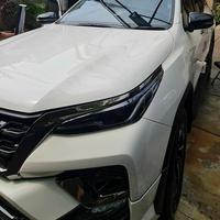 Gambar PROMO! Premium Wrapping Sticker Mobil Twotone Color Black Piano Glossy dari king autoshop undefined 4 Tokopedia