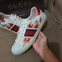 Gambar sepatu pria Gucci snakers original size 10 . dari Benz korneo shoes undefined 4 Tokopedia