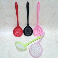 Gambar Silicone Cooking Skimmer / Strainer / Sodet / Centong Masak Silikon Bulat Bolong Tahan Panas Tanpa Sambungan - lilac dari etc shopline undefined 1 Tokopedia