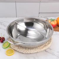 Gambar Panci Steamboat Shabu Shabu 2 Sekat Tanpa Tutup - 32 CM dari Home Electro undefined 4 Tokopedia