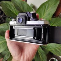 Gambar Kamera Analog Nikon F2 Body + Lensa dari ilhamganteng undefined 4 Tokopedia
