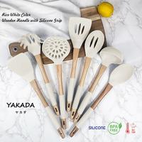 Gambar Kitchen Orinoco Utensils Double Siicone Y-203 Gagang Kayu Tahan Panas - B.SOLID TURNER dari Kioslunchbox bogor undefined 1 Tokopedia