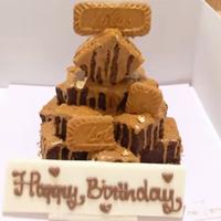 Gambar Birthday Brownies Tower / Brownies Lotus Tower / Anniversary / Wisuda dari harapan jayashop hampers undefined 2 Tokopedia