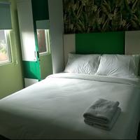 Gambar voucher kamar rumah familiku siwalankerto dari ratego undefined 1 Tokopedia