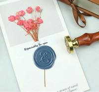 Gambar Wax Seal Stamp Wood Handle Dia. 3cm - Stempel Sealing Lilin Inisial - 0E dari JPL CRAFT STORE undefined 1 Tokopedia