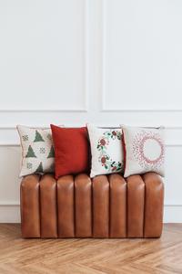 Gambar Soulstitch – Holly Cushion Cover Premium dari soulstitchid undefined 2 Tokopedia