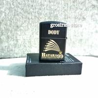 Gambar zippo Batara 99 hitam Custom logo nama grafir laser kado ukir souvenir dari grosiranstore1 undefined 1 Tokopedia