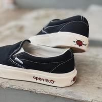 Gambar Nobrand Nobrands Selop Black White Aku Masih Polos - Selop BW AMP - 38 dari Raja Sepatu Lokal Official undefined 5 Tokopedia