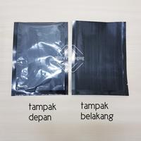 Gambar Plastik vakum emboss hitam 17x25 cm black embossed food vacuum bag dari Mitra Packaging undefined 3 Tokopedia