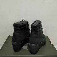 Gambar sepatu timberland original dari Cellona undefined 3 Tokopedia